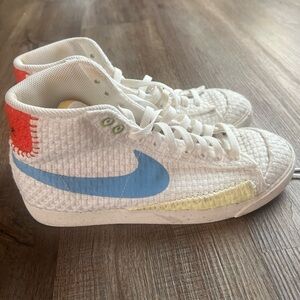 Nike Women's Athletic Shoes - White, Blue, Red, Yellow